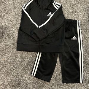 2 piece adidas set